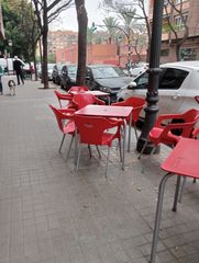 Local Comercial a Carrer de l'explorador andrés 57. Se vende bar cafetería con licencia y salida de humos