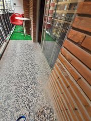 Miete Etagenwohnung in Carrer de jaca 4. Piso de alquiler temporal! para estudiantes!