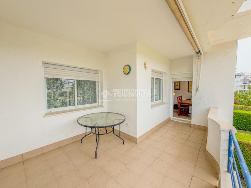 Foto 5d62369d-bfb3-435c-a0fd-397e4560d48d. Flat with parking in Costa Ballena Golf Rota