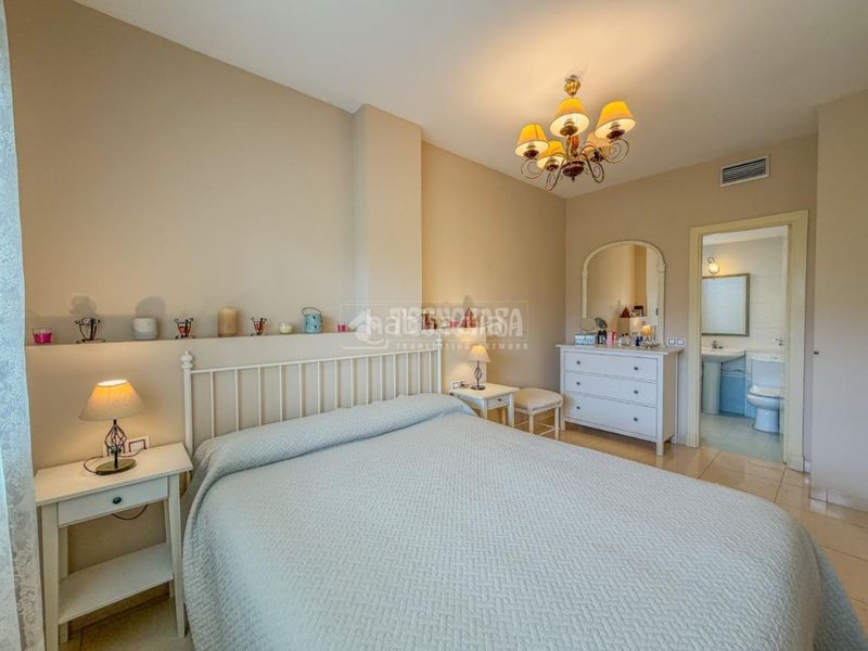 Foto bca9f0e7-0bf1-42de-8584-a3bcbbe9cfff. Flat with parking in Costa Ballena Golf Rota