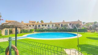 Maison jumelée à Costa Ballena Golf. Casa en venta en costa ballena