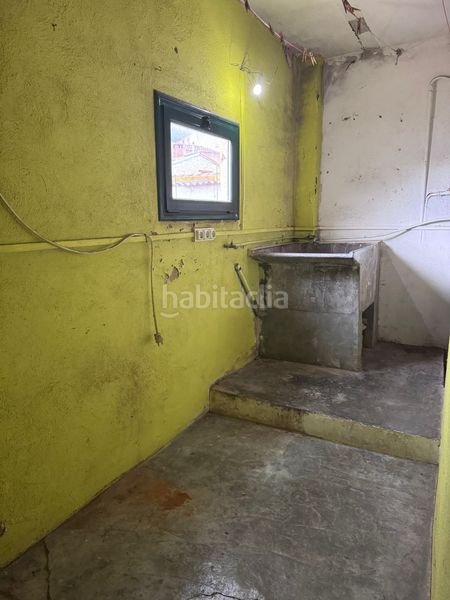 Foto fba28c7c-ce94-465e-90b9-76efe8017868. Casa a Riba (La)