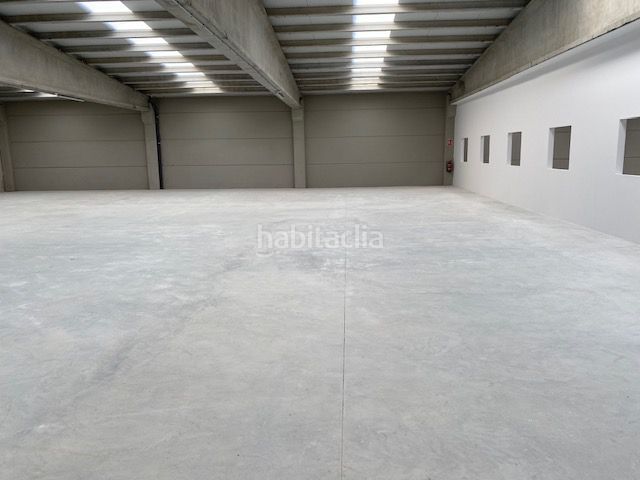 Foto 10c059e3-e0f5-40cb-b090-17bd5c110b30. Rent industrial building in carrer dels boters 4 in Montblanc