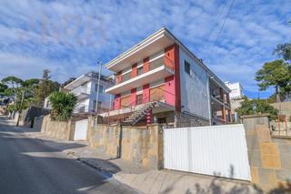 Maison à Avenida 302 108. Space and sea views for the whole family