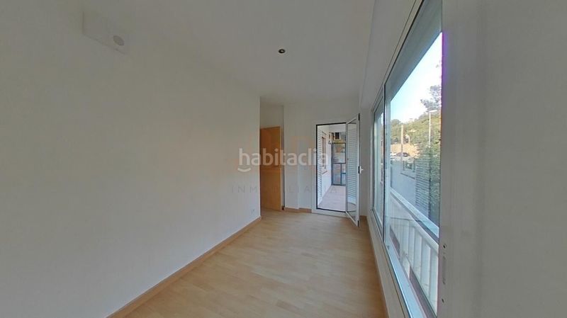 Foto 21d38e49-72b1-4678-88fb-669dc8950ec6. Pis a calle azorin 19 a El Poal Castelldefels