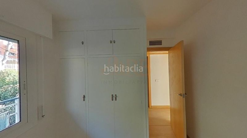 Foto d5cb0ef3-57ae-47ad-ab88-3c3683eac81a. Pis a calle azorin 19 a El Poal Castelldefels