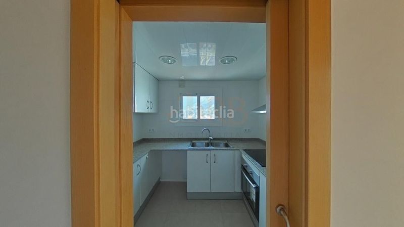 Foto fd577a73-3eab-472d-8b62-a896778a4667. Pis a calle azorin 19 a El Poal Castelldefels