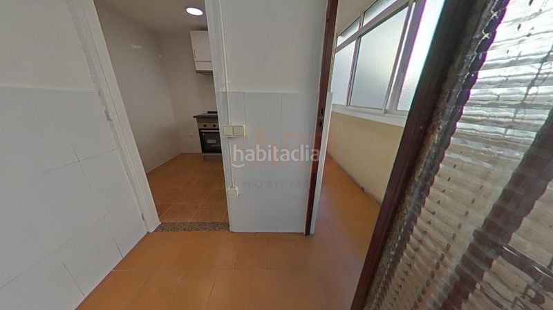 Foto 082ff03d-0a3f-46cf-9750-ba06f9538506. Flat in calle viladecans de 20 in Casablanca Sant Boi de Llobregat