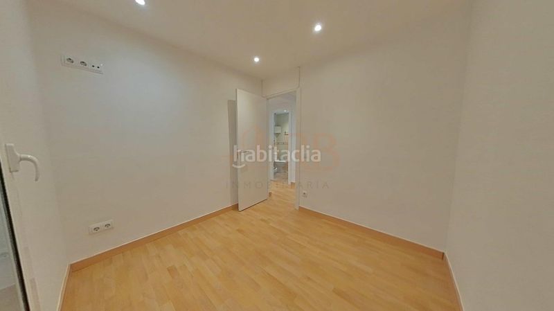 Foto abdad49c-477e-4798-9d54-919ba4bffdbd. Flat in calle viladecans de 20 in Casablanca Sant Boi de Llobregat