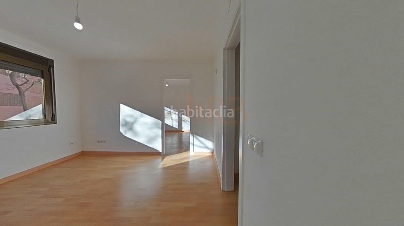 Foto cccb0200-9667-4177-9724-96387c222489. Flat in calle viladecans de 20 in Casablanca Sant Boi de Llobregat