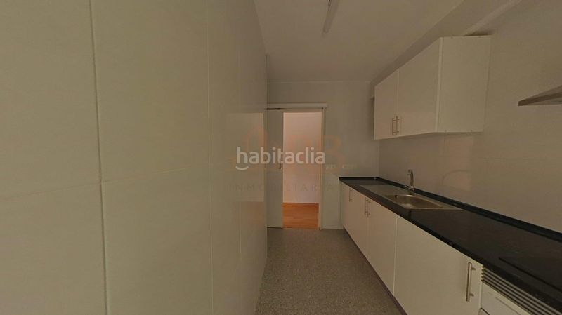 Foto 1ad9fc31-69ca-42de-a500-d3bbd16ae219. Appartamento in calle mare deu de montserrat 107 in Viladecans