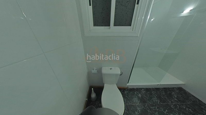 Foto cdada8d1-425e-461a-a602-73e7cc97f1e8. Appartamento in calle mare deu de montserrat 107 in Viladecans