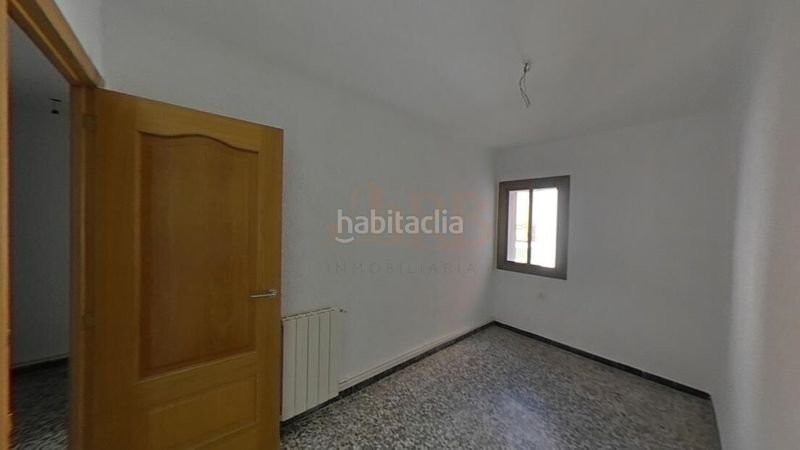 Foto 24bf001b-42b2-44a5-b8fb-1863861a63e4. Penthouse in calle canonge doctor auguet 58 in La Roureda Viladecans