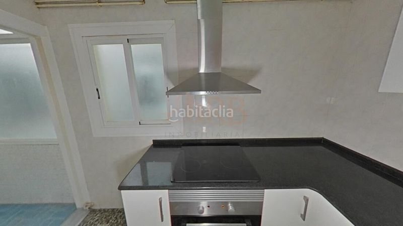 Foto 8ced44df-ea19-41fe-84b0-a46c01439867. Penthouse in calle canonge doctor auguet 58 in La Roureda Viladecans