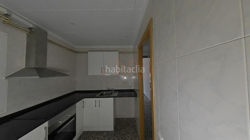 Foto d8a02eab-111a-4421-93a8-d0485c2036f7. Penthouse in calle canonge doctor auguet 58 in La Roureda Viladecans