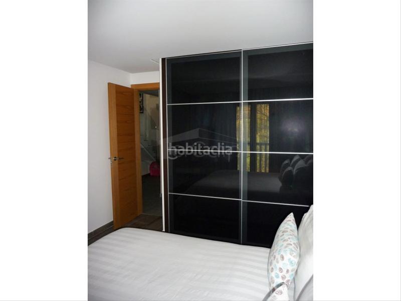 Foto 5a5e7946-895c-43ce-a85a-5ee175daea9c. Casa pareada adosada con vistas al pitch and putt en Ordino