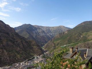 Chalet en Sant Julià de Lòria. Zona muy tranquila con vistas espectaculares