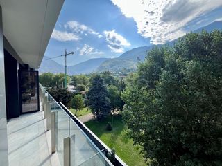 Rent Flat  Antic camí ral. 87m2  3habs  pk  terraza  sol todo el día