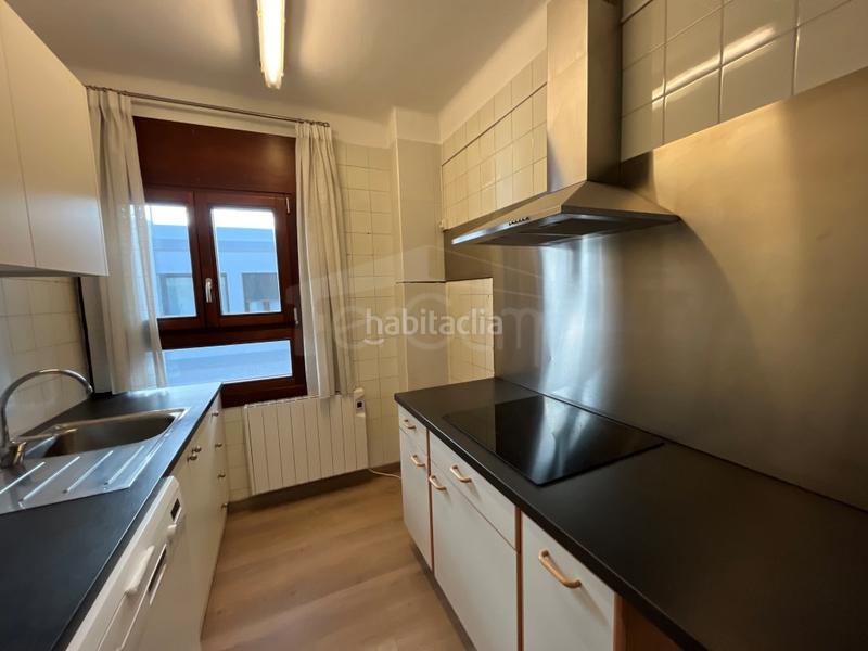 Foto 449aa2eb-b499-4b84-9fad-88b7bdf584ed. Apartament a Centro Andorra la Vella