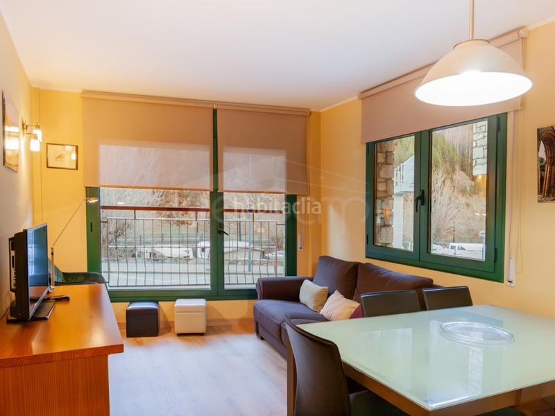 Foto 09dc90e8-0c41-4e51-b203-113adbed5611. Apartament amb aparcament a Canillo Canillo