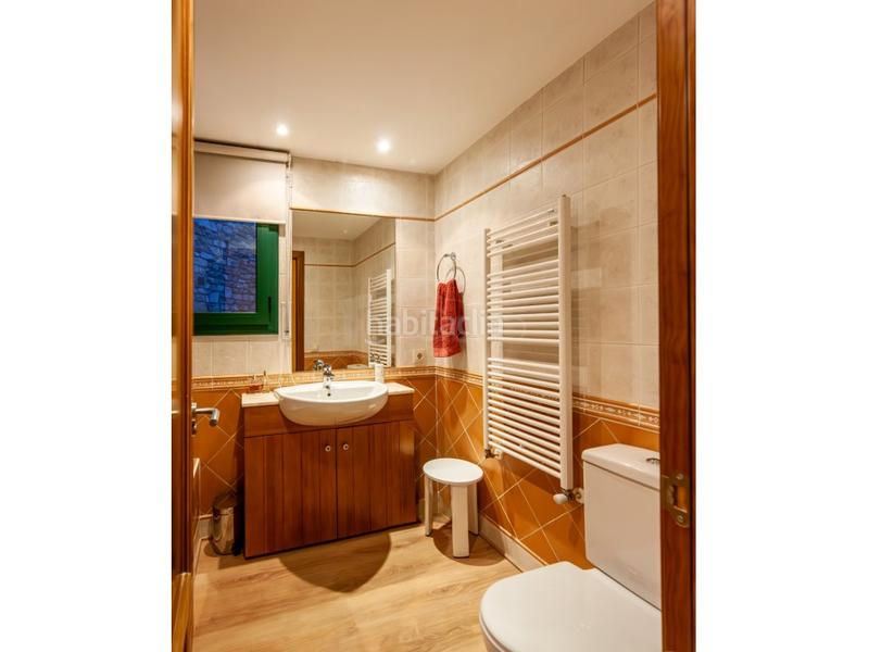 Foto 9756058f-f56d-4fb2-aed7-8e7ca4e6df83. Apartament amb aparcament a Canillo Canillo