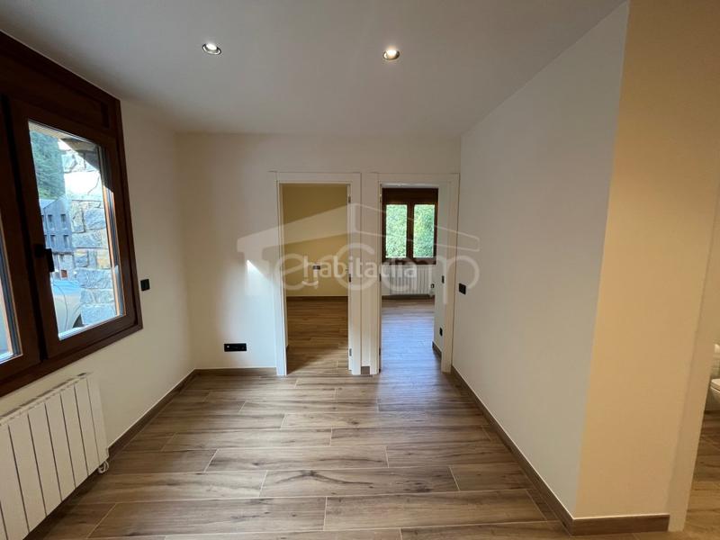 Foto b5027eb8-3b3c-48a2-a60f-677c7b87bb52. Appartement avec parking dans Els Cortals Encamp