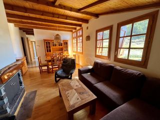 Miete Dachwohnung in Passatge de les torres, edif. prat de verdú s/n. Ático con chimenea amueblado