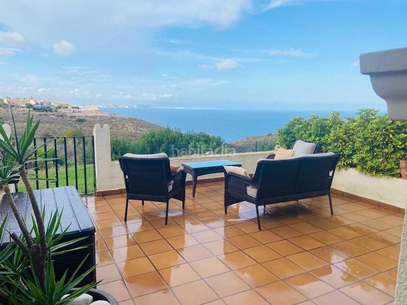 Foto 2bc4182b-c536-4d89-915b-d106302a4998. Maison jumelée avec chauffage parking piscine dans Monte Faro-Altomar II Santa Pola