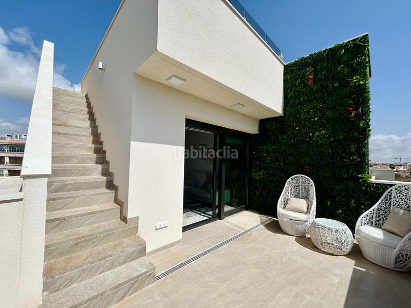 Foto 3f21d32a-fe1f-40fa-a5df-6c357d8c64a9. Àtic amb calefacció aparcament piscina a Zeniamar - Horizonte - La Campana Orihuela