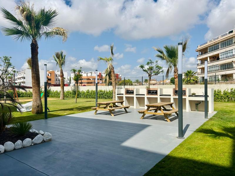 Foto b7cd8957-7b7b-4edc-a98a-8f359ea48843. Àtic amb calefacció aparcament piscina a Zeniamar - Horizonte - La Campana Orihuela