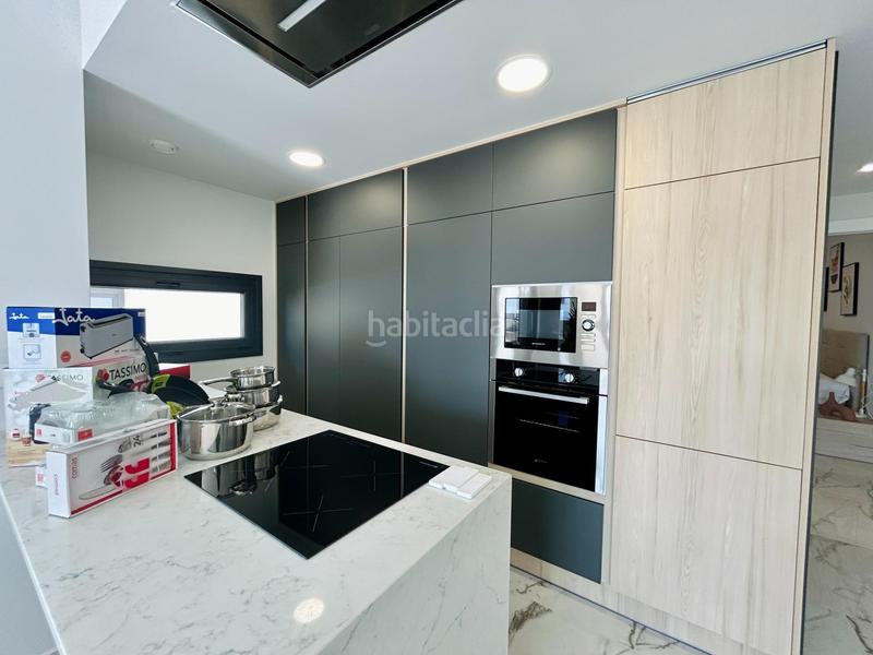 Foto df9729e7-5c2b-4847-afc8-ac07a08056d5. Àtic amb calefacció aparcament piscina a Zeniamar - Horizonte - La Campana Orihuela