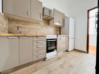 Miete Etagenwohnung in Calle martin de torres 31. Tercero real a escasos metros de jesuitinas