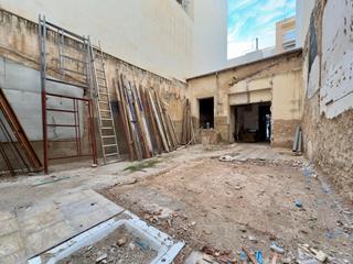 Haus  Calle jose romero lopez. Inversión única en elche!