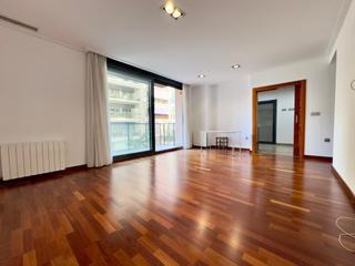 Appartamento  Calle jose luis navarro campell. Vivienda con terraza, plaza de garaje, piscina y trastero
