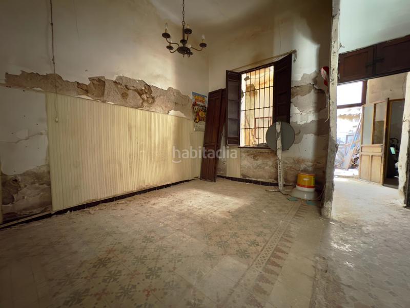 Foto af86ced2-337a-402e-8623-d95554fcd683. Casa unifamiliar para reformar corazón de jesús en Elche / Elx