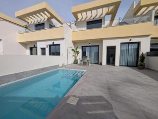 Maison jumelée à Rojales. Adosado a la venta en rojales