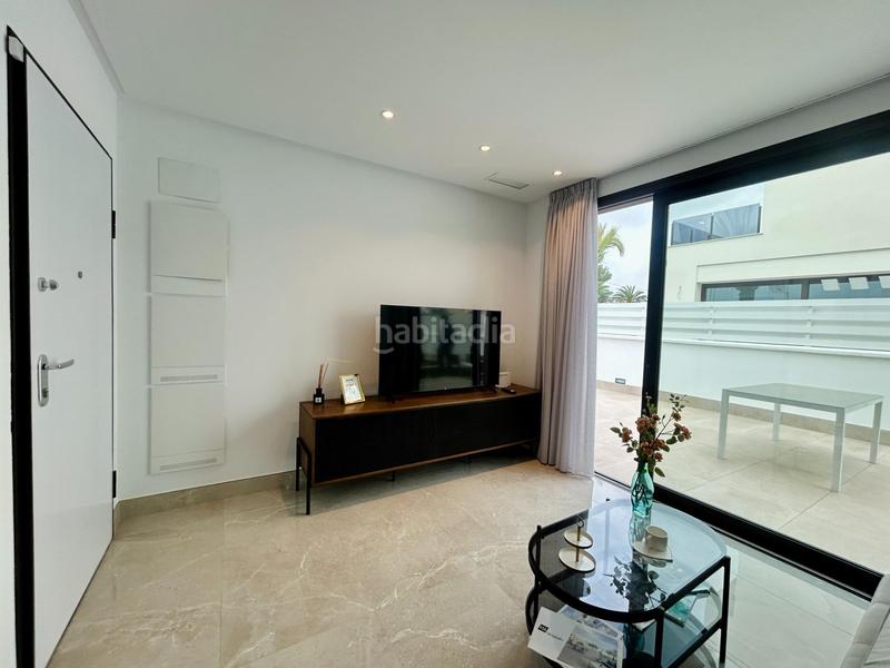 Foto 4fef2d4b-1437-4b47-aaf8-ff3343488ec2. Chalet villa independiente con piscina en La Marina en Elche / Elx