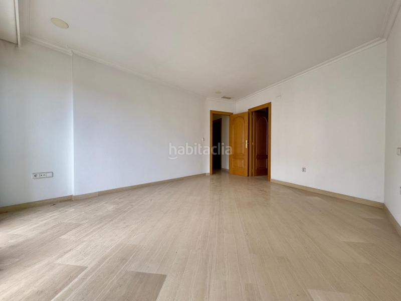 Foto 0eee71c8-3e37-4a3d-8486-b54dcf973e94. Flat with heating parking in Centro Elche / Elx