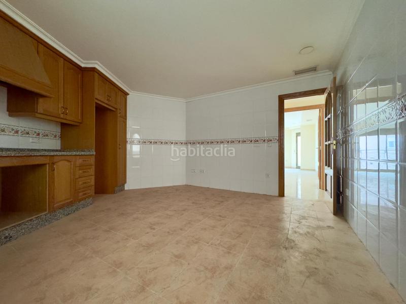 Foto b4a7dc62-d0fb-4e52-a34f-5eb6775a046b. Pis amb calefacció aparcament a Centro Elche / Elx