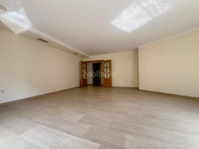 Foto bb29b2d0-fe56-4a6d-8a43-1cc97e701b1f. Pis amb calefacció aparcament a Centro Elche / Elx