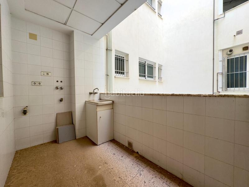 Foto bca1a3ff-5308-470d-8882-2cba26da1936. Pis amb calefacció aparcament a Centro Elche / Elx