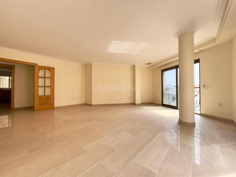 Foto c648a22a-4029-4f42-b215-850a2a046f9b. Pis amb calefacció aparcament a Centro Elche / Elx