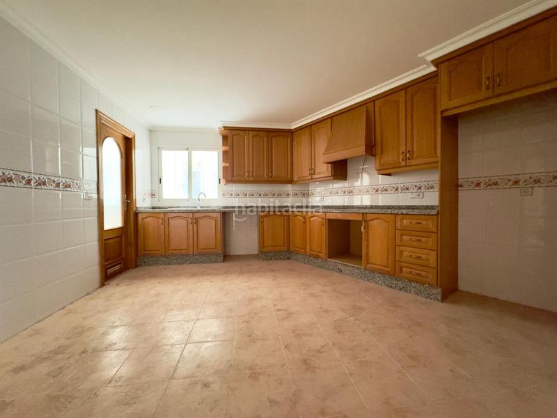 Foto db5173dc-8a08-43ad-b16f-f5e5e2da3cf6. Pis amb calefacció aparcament a Centro Elche / Elx