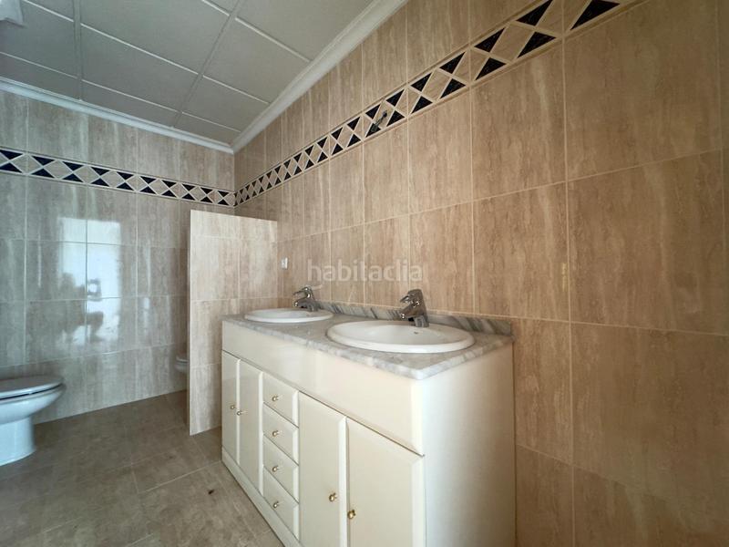 Foto fb45833c-757b-4c39-b8f5-5b107df9b37c. Flat with heating parking in Centro Elche / Elx