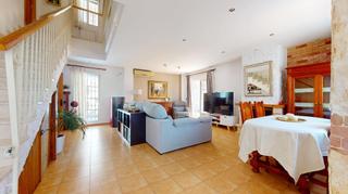 Xalet a Calle calle del roble 25. Santa elena  chalet con piscina privada