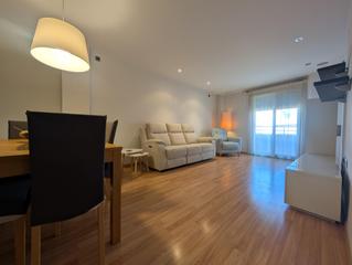 Location Appartement  Calle torre la. Se alquila piso en zona asilo
