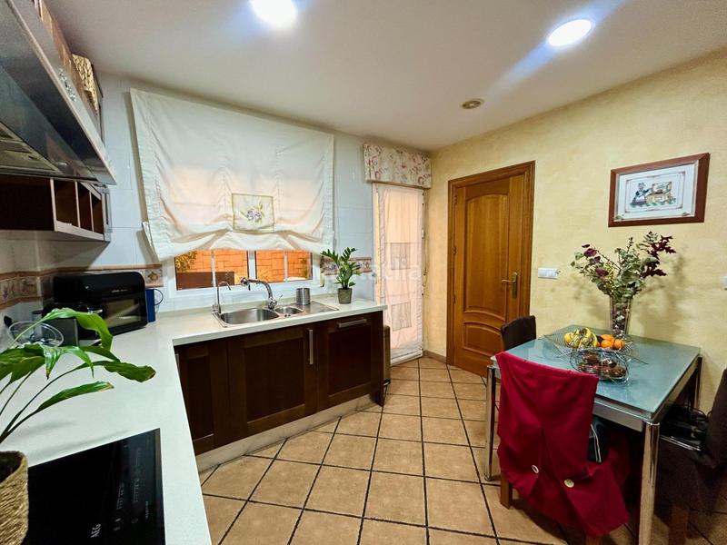 Foto 8f3aa5ac-36df-46fe-8948-8e64ba454e33. Casa amb calefacció aparcament piscina a Ciutat Jardí - Torreta Verdí Elche / Elx