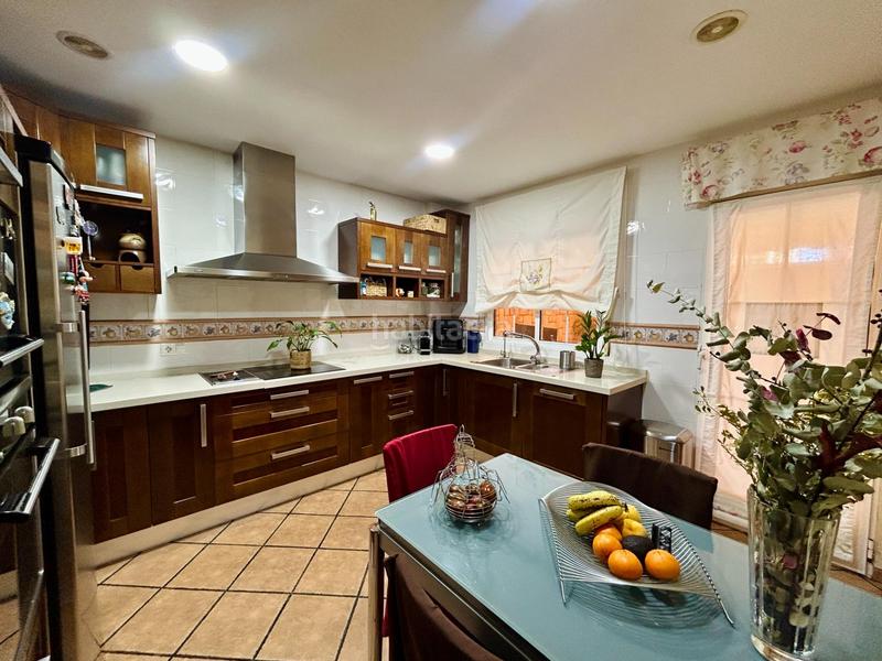 Foto cb862af7-f8d7-4cb5-950d-a5eabe5f4559. Casa con riscaldamento parcheggio piscina in Ciutat Jardí - Torreta Verdí Elche / Elx