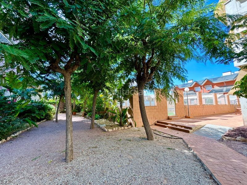 Foto 05e21dd2-4683-457f-bad6-01f49f89583e. Casa amb calefacció aparcament piscina a Ciutat Jardí - Torreta Verdí Elche / Elx