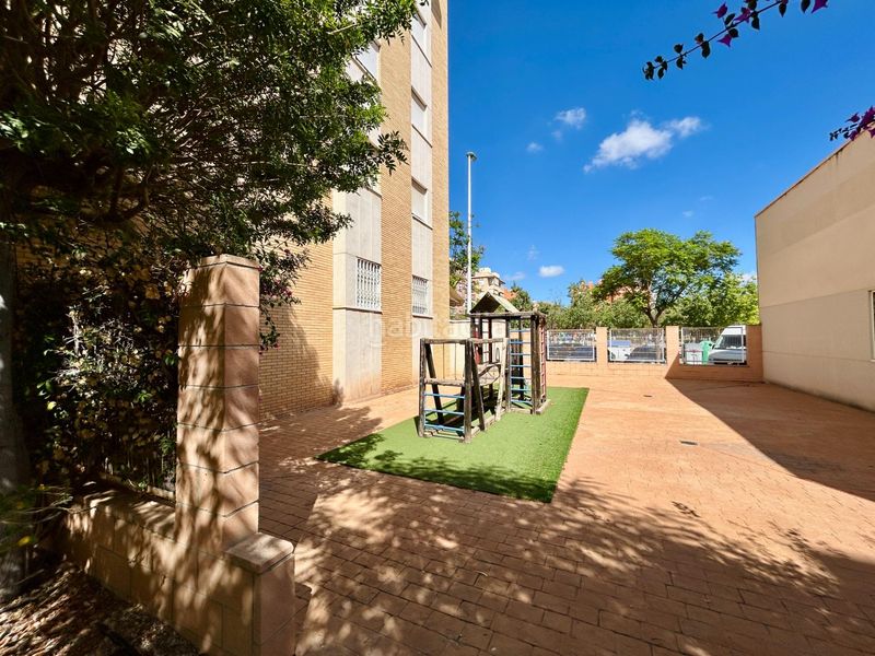 Foto 6a5f663d-d724-4057-9a54-ca9bdff2c965. Casa amb calefacció aparcament piscina a Ciutat Jardí - Torreta Verdí Elche / Elx
